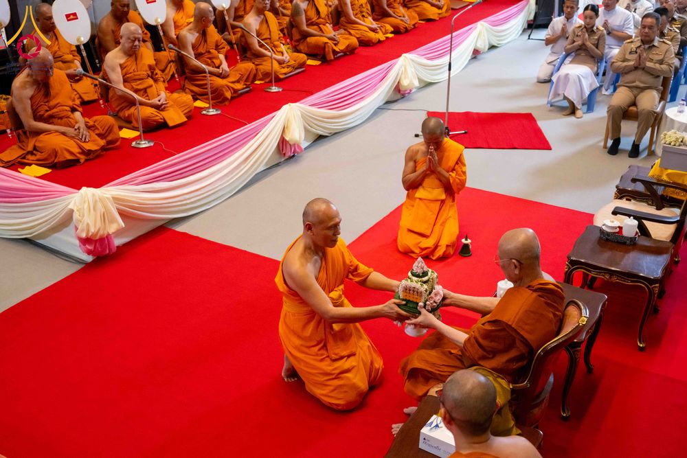 ภาพ No.309001:วันอาทิตย์ที่ 8 กุมภาพันธ์ พ.ศ. 2569  พิธีต้อนรับพระบัญชาสมเด็จพระสังฆราช แต่งตั้ง  “พระครูปลัดรัตนวีรวัฒน์” (รังสฤษดิ์ อิทฺธิจินฺตโก) เจ้าอาวาสวัดพระธรรมกาย ให้ดำรงตำแหน่ง “ที่ปรึกษาเจ้าคณะจังหวัดปทุมธานี”