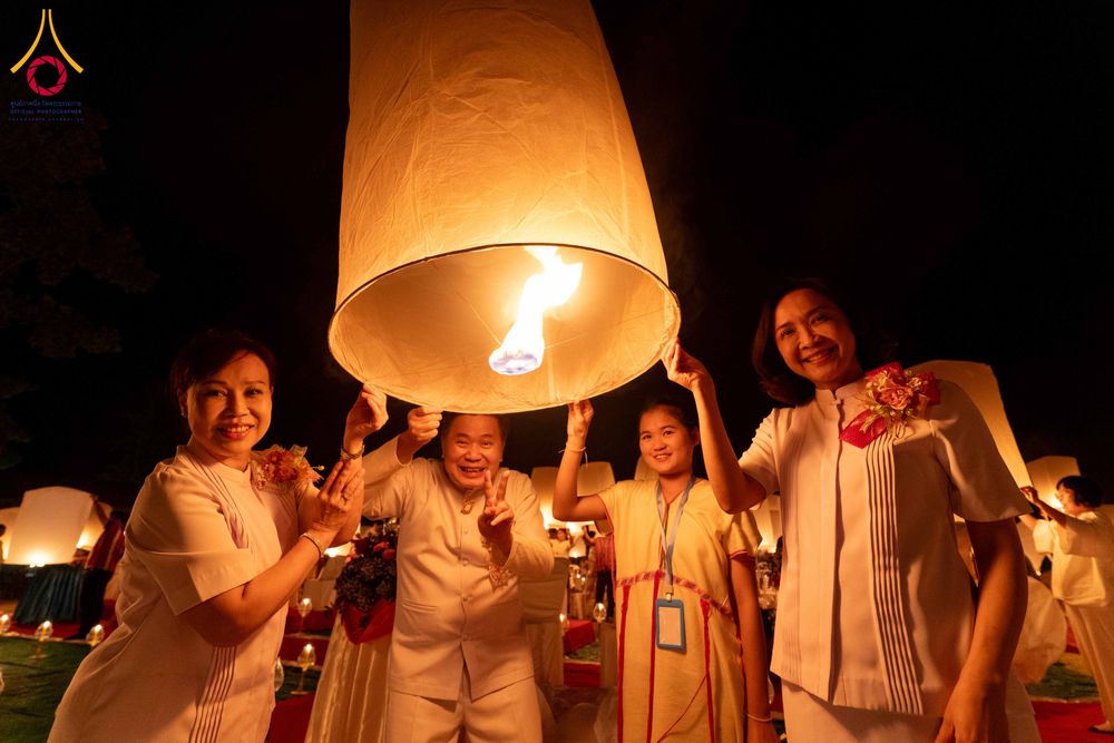 ภาพ No.309127:วันศุกร์ที่ 6 กุมภาพันธ์ พ.ศ.2569 พิธีจุดประทีปโคมลาน ปล่อยโคมลอยถวายเป็นพุทธบูชา  ณ ลานธรรมเจดีย์วัดทุ่งเจริญธรรม อ.อมก๋อย จ.เชียงใหม่