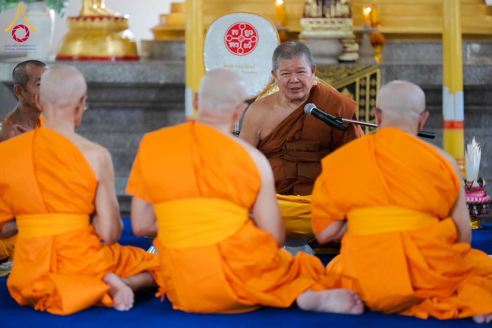 ภาพ No.341379:วันอาทิตย์ที่ 26 กรกฎาคม พ.ศ. 2569 ​โครงการอุปสมบทหมู่บูชาธรรมมหาปูชนียาจารย์ รุ่นที่ ๑ วัดกลางธนรินทร์ ต.บ้านแป้ง อ.พรหมบุรี จ.สิงห์บุรี