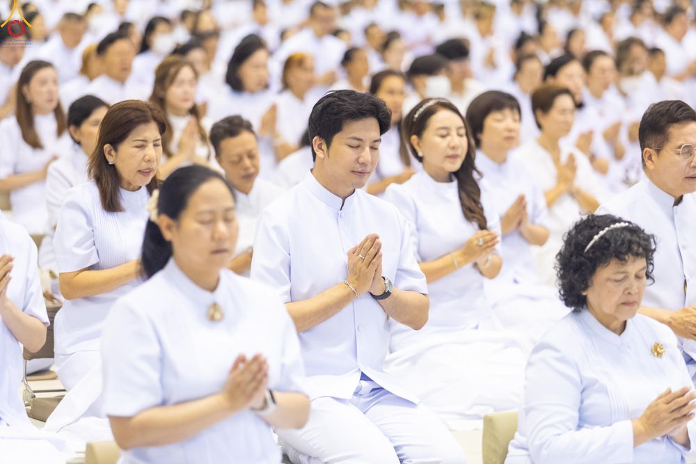 ภาพ No.337894:วันอาทิตย์ต้นเดือน 5 กรกฎาคม พ.ศ.2569 พิธีบูชาข้าวพระ ณ สภาธรรมกายสากล วัดพระธรรมกาย
