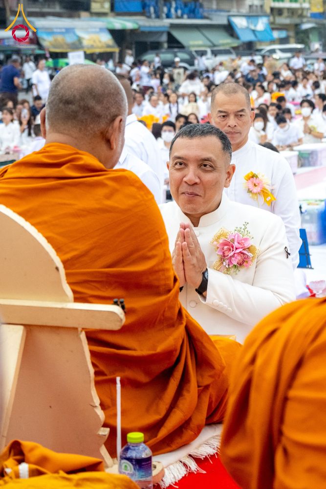 ภาพ No.284634:วันอาทิตย์ที่ 14 ธันวาคม พ.ศ.2568  พิธีทำบุญเมืองสุราษฎร์ธานี 110ปี และพิธีตักบาตรพระสงฆ์ 1,110 รูป  ณ บริเวณริมน้ำวัดกลาง (เก่า) ถนนบ้านดอน ตำบลตลาดใหม่ อำเภอเมือง จังหวัดสุราษฎร์ธานี