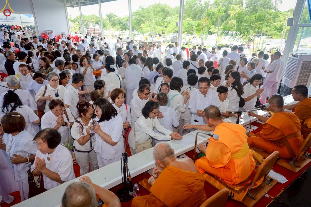 ภาพ No.272699:วันที่ 1 พฤศจิกายน พ.ศ. 2568 พิธีทอดกฐินสามัคคีทั่วไทย ณ วัดศรีวรรณวนาราม ต.คลองสาม อ.คลองหลวง จ.ปทุมธานี โดยคณะศิษยานุศิษย์ บูชาธรรม 81 ปี หลวงพ่อธัมมชโย