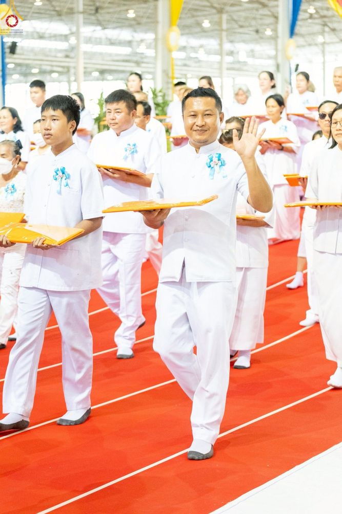 ภาพ No.277499:วันอาทิตย์ต้นเดือนที่ 7 ธันวาคม พ.ศ.2568 พิธีทอดผ้าป่าต้นสมบัติจักรพรรดิ ณ สภาธรรมกายสากล วัดพระธรรมกาย