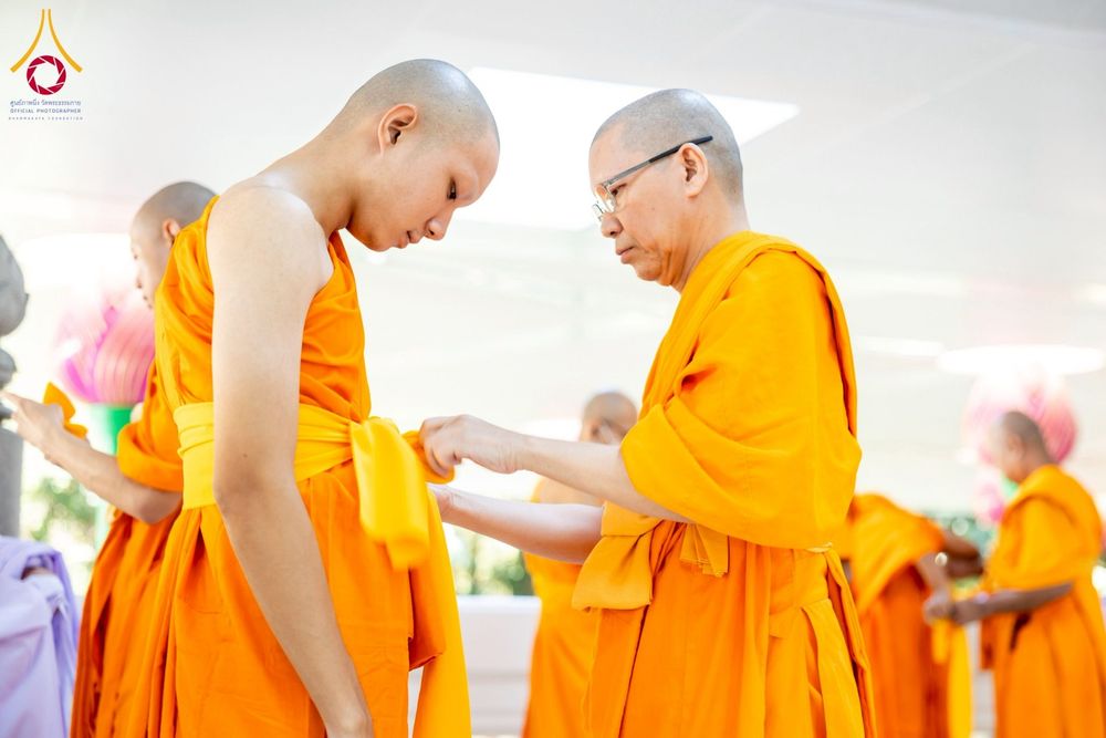 ภาพ No.277745:วันเสาร์ที่ 6 ธันวาคม พ.ศ. 2568 พิธีบรรพชาอุปสมบทและพิธีถวายบาตร โครงการอุปสมบทบูชาธรรมมหาปูชนียาจารย์ ประจำปี พ.ศ.2568 โครงการบวชพระนานาชาติ AEC และ WAB รุ่น CEO (นักบริหาร) รุ่นที่ 5 ณ มหาธรรมกายเจดีย์ วัดพระธรรมกาย