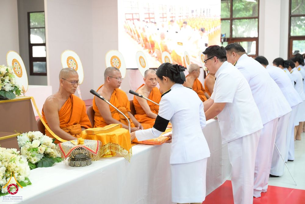 ภาพ No.262497:วันที่ 30 ตุลาคม พ.ศ. 2568 พสกนิกรอำเภอคลองหลวง จัดพิธีบำเพ็ญกุศลสัตตมวาร ถวายพระราชกุศลแด่สมเด็จพระพันปีหลวง ณ วัดพระธรรมกาย