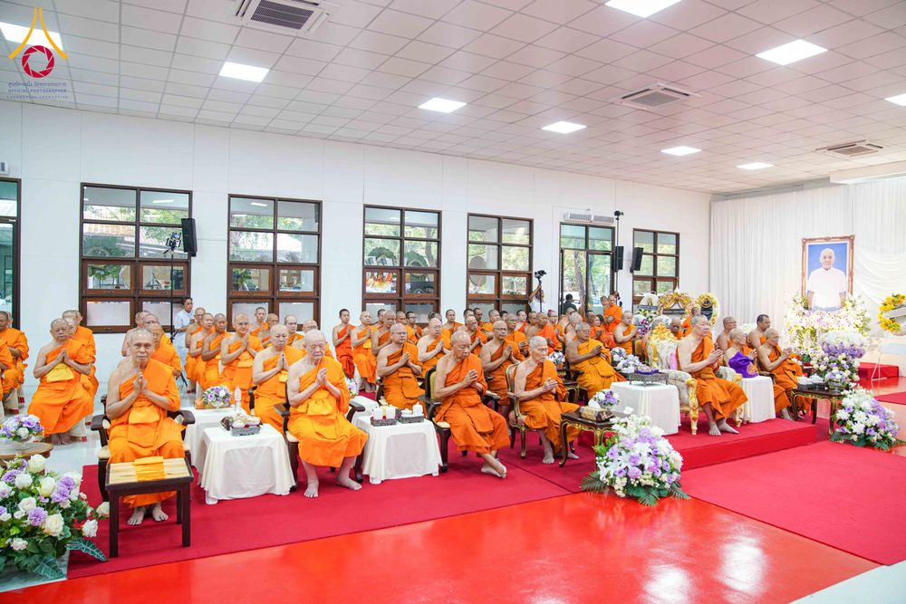 ภาพ No.315159:วันจันทร์ที่ 23 มีนาคม พ.ศ. 2569 พิธีบำเพ็ญกุศล คุณพ่อณรงค์ จินตมากุล  สิริอายุ 99 ปี 11 เดือน โยมบิดา พระครูปลัดรัตนวีรวัฒน์ (รังสฤษดิ์ อิทฺธิจินตโก) ที่ปรึกษาเจ้าคณะจังหวัดปทุมธานี เจ้าอาวาสวัดพระธรรมกาย  ณ ห้องปลูกศรัทธา 2 วัดพระธรรมกาย ปทุมธานี