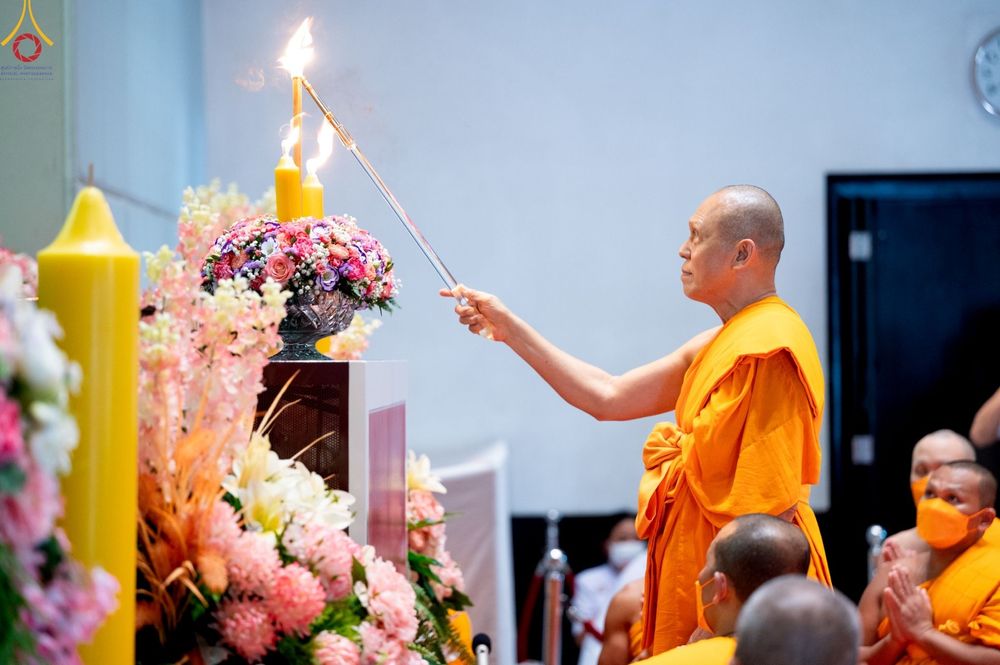 ภาพ No.84226:พิธีขอบรรพชา , พิธีขอสรณคมน์และศีล ,  พิธีรับบาตร , พิธีอุปสมบท ในโครงการบรรพชาอุปสมบทหมู่ธรรมทายาทรุ่นเข้าพรรษา และโครงการบรรพชาสามเณรโรงเรียนนานาชาติ รุ่นที่ 12 ณ โบสถ์พระไตรปิฎก วัดพระธรรมกาย วันที่ 22 กรกฎาคม พ.ศ. 2566