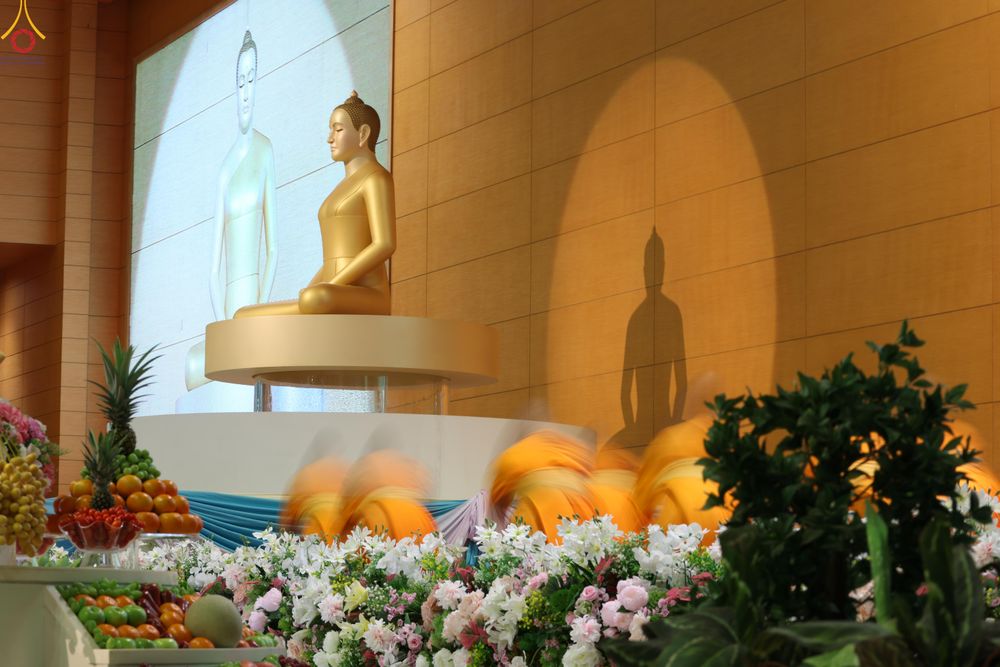 ภาพ No.337937:วันอาทิตย์ต้นเดือน 5 กรกฎาคม พ.ศ.2569 พิธีบูชาข้าวพระ ณ สภาธรรมกายสากล วัดพระธรรมกาย