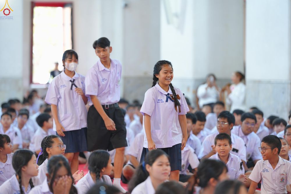 ภาพ No.289049:วันพุธที่ 17 ธันวาคม พ.ศ.2568 กิจกรรมเยาวชนไทยรวมใจทำความดี "เด็กดีมหานคร ต้นแบบด้านศีลธรรม" แข่งขันสอบตอบปัญหาศีลธรรมในพระพุทธศาสนา ครั้งที่ 7 และวันรวมพลังเด็กดี V-Star ประจำปี 2568 ณ วัดมหาธาตุยุวราชรังสฤษฎิ์ราชวรมหาวิหาร กรุงเทพมหานคร