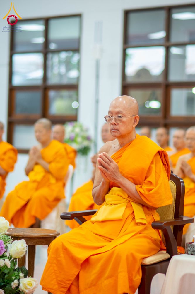 ภาพ No.315346:วันอังคารที่ 24 มีนาคม พ.ศ. 2569 พิธีบำเพ็ญกุศล คุณพ่อณรงค์ จินตมากุล  สิริอายุ 99 ปี 11 เดือน โยมบิดา พระครูปลัดรัตนวีรวัฒน์ (รังสฤษดิ์ อิทฺธิจินตโก) ที่ปรึกษาเจ้าคณะจังหวัดปทุมธานี เจ้าอาวาสวัดพระธรรมกาย  ณ ห้องปลูกศรัทธา 2 วัดพระธรรมกาย ปทุมธานี