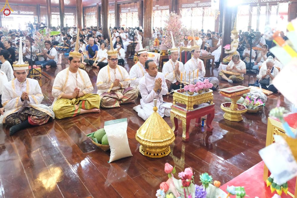 ภาพ No.278669:วันอาทิตย์ที่ 2 พฤศจิกายน  2568 พิธีทอดกฐินสามัคคีทั่วไทย โดยคณะศิษยานุศิษย์ บูชาธรรม 81 ปี หลวงพ่อธัมมชโย ณ วัดสุวรรณาราม อ.พุทธมณฑล จ.นครปฐม