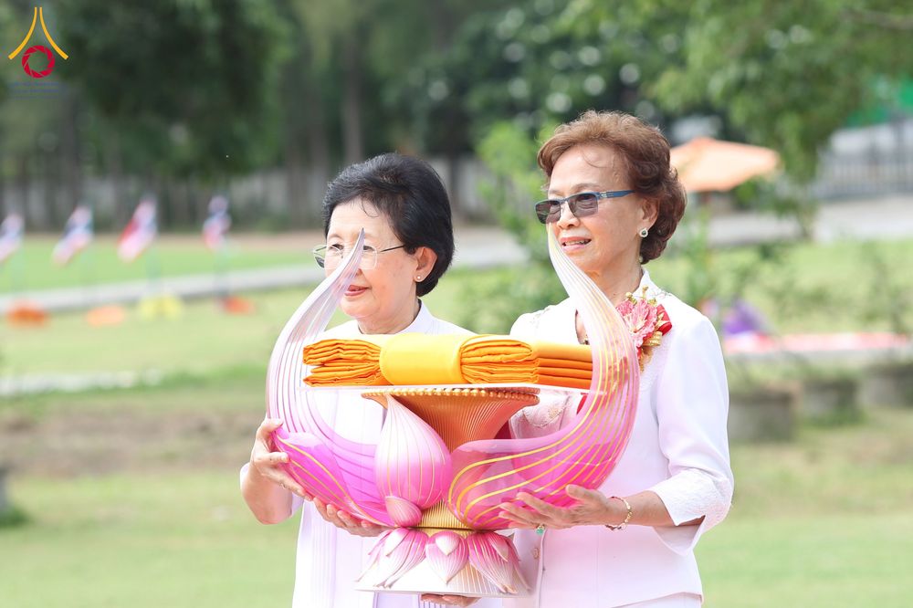 ภาพ No.340900:วันเสาร์ที่ 25 กรกฏาคม พ.ศ.2569 พิธีทอดผ้าป่าสามัคคี ปฐมฤกษ์ เปิดป้ายตั้งองค์ประธาน ณ ศูนย์ธรรมอุทยานสุขสดใส อ.จอมทอง จ.เชียงใหม่