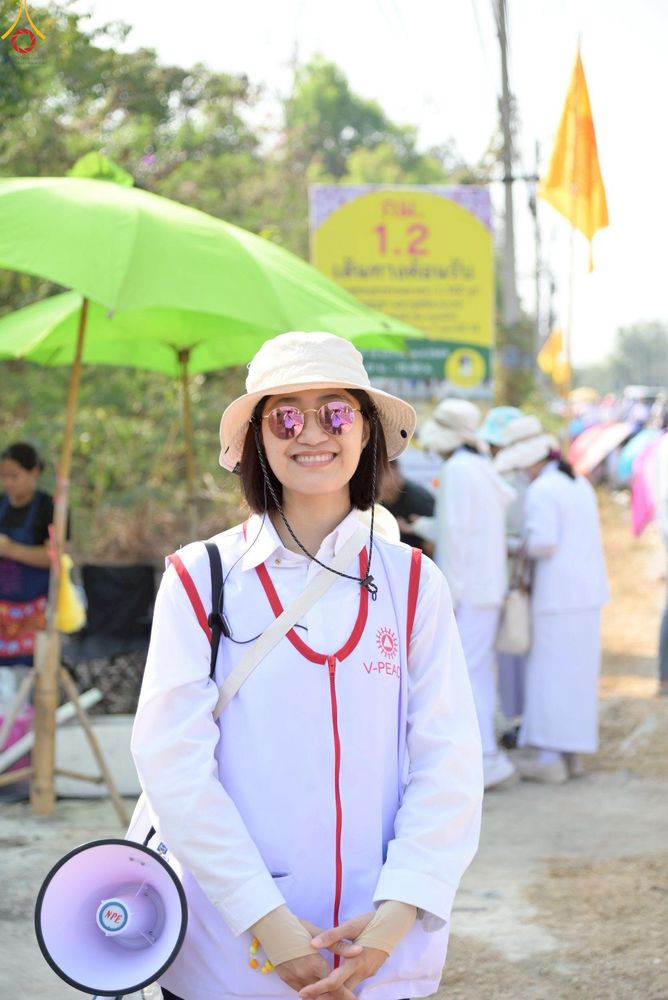 ภาพ No.306698:ภาพเบื้องหลังอาสาสมัครรวมใจ ชุดที่ 5 ในโครงการธรรมยาตรา กตัญญูบูชา มหาปูชนียาจารย์ พระมงคลเทพมุนี(สด จนฺทสโร) พระผู้ปราบมาร อนุสรณ์สถาน 7 แห่ง ปีที่ 14