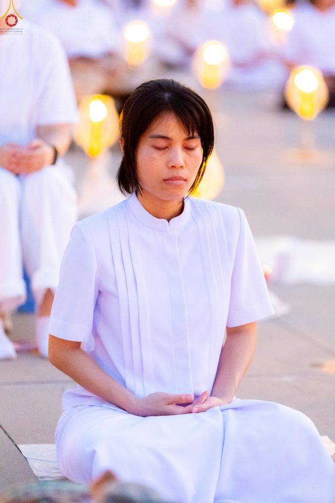 ภาพ No.307979:วันที่ 31 มกราคม พ.ศ. 2569 พิธีจุดประทีปธรรมถวายเป็นพุทธบูชา  และบูชาธรรมมหาปูชนียาจารย์ (ภาพชุดที่ 3) ณ วัดพระธรรมกาย ปทุมธานี ในโครงการธรรมยาตรา กตัญญูบูชา มหาปูชนียาจารย์ พระมงคลเทพมุนี(สด จนฺทสโร) พระผู้ปราบมาร อนุสรณ์สถาน 7 แห่ง ปีที่ 14