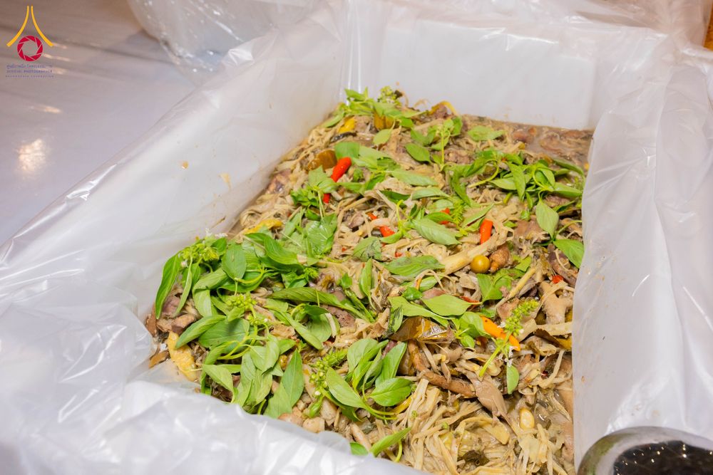 ภาพ No.303927:วันที่ 28 มกราคม พ.ศ. 2569 พิธีถวายภัตตาหารเป็นสังฆทาน แด่พระธรรมยาตรา ณ วัดพระธรรมกาย  จังหวัดปทุมธานี ในโครงการธรรมยาตรา กตัญญูบูชา มหาปูชนียาจารย์ พระมงคลเทพมุนี(สด จนฺทสโร) พระผู้ปราบมาร อนุสรณ์สถาน 7 แห่ง ปีที่ 14