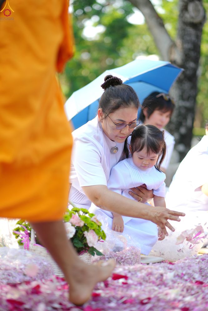 ภาพ No.305915:วันที่ 25 มกราคม พ.ศ. 2569 พิธีต้อนรับพระธรรมยาตรา วัดพระธรรมกาย(ภาพชุดที่ 4) ในโครงการธรรมยาตรา กตัญญูบูชา มหาปูชนียาจารย์ พระมงคลเทพมุนี(สด จนฺทสโร) พระผู้ปราบมาร อนุสรณ์สถาน 7 แห่ง ปีที่ 14