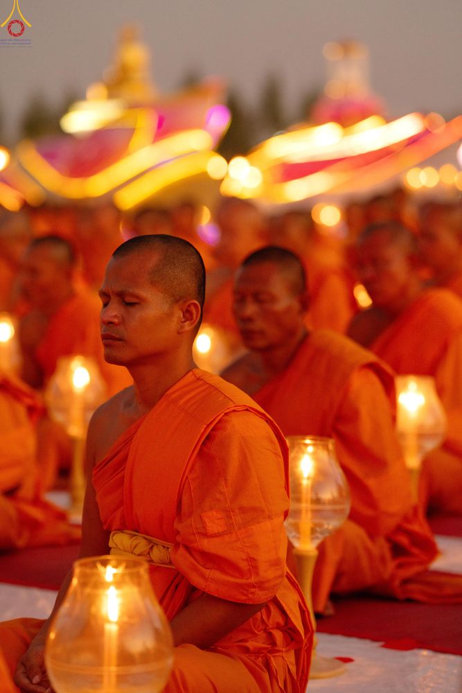 ภาพ No.302223:วันที่ 23 มกราคม พ.ศ. 2569 พิธีจุดประทีปธรรมถวายเป็นพุทธบูชา (ภาพชุดที่ 2) และบูชาธรรมมหาปูชนียาจารย์  ณ อนุสรณ์สถานลำดับที่ 5 สถานที่เผยแผ่วิชชาธรรมกายครั้งแรก อนุสรณ์สถานบางปลา วัดบางปลา อำเภอบางเลน จังหวัดนครปฐม ในโครงการธรรมยาตรา กตัญญูบูชา มหาปูชนีย