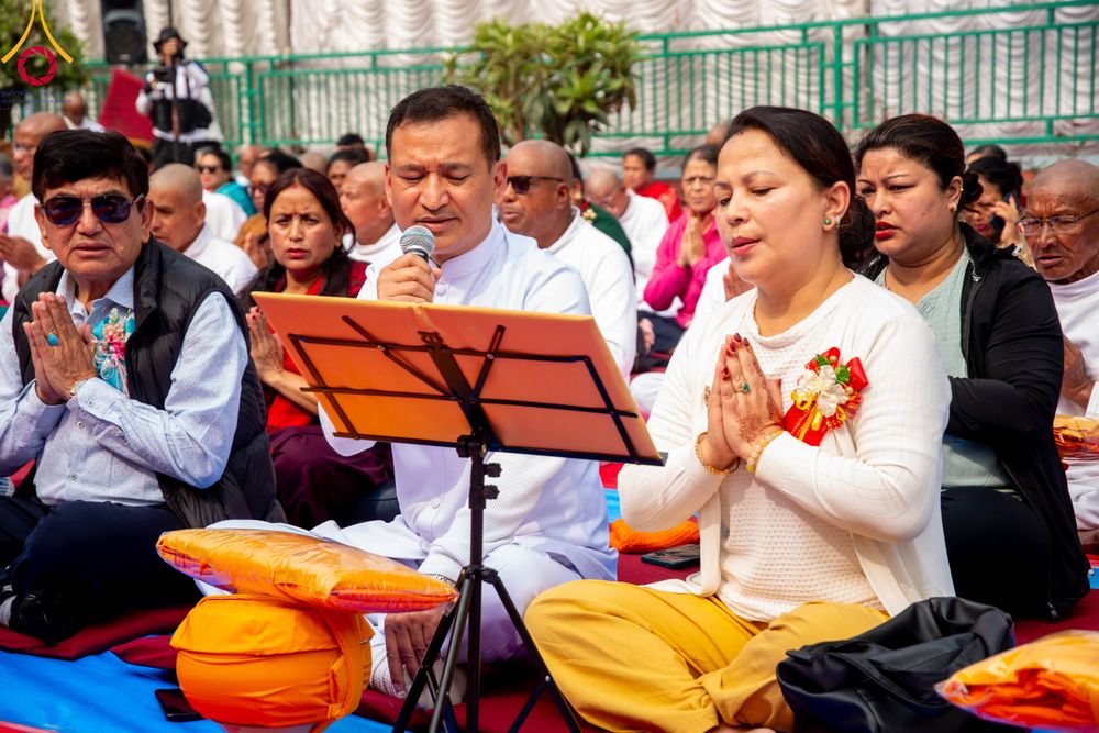 ภาพ No.313396:วันพฤหัสบดีที่ 12 มีนาคม พ.ศ. 2569 พิธีมอบบาตรและผ้าไตรในโครงการบรรพชาสามเณร 500 รูป  ณ นาคบาฮาล (Nagbahal) ประเทศเนปาล