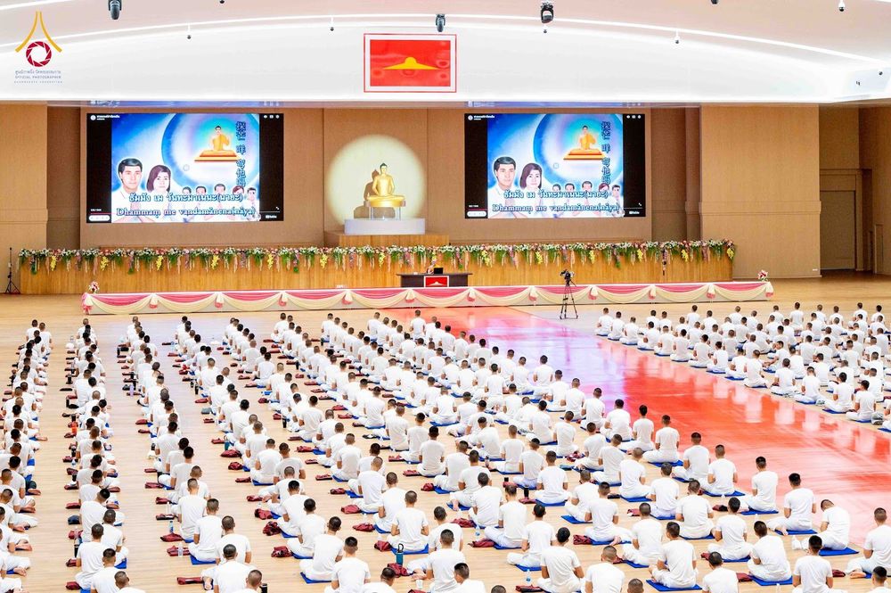 ภาพ No.350078:วันที่ 17-18 กันยายน พ.ศ. 2569 โครงการบรรพชาพัฒนาคุณธรรม จริยธรรม สำหรับนักเรียนนายสิบตำรวจ (นสต.) รุ่นที่ 16 ศูนย์ฝึกอบรมตำรวจภูธรภาค 1  ได้จัดกิจกรรม ณ สภาธรรมกายสากล ห้องแก้ว2