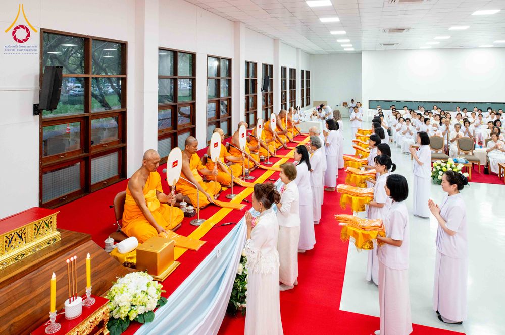 ภาพ No.314917:วันอาทิตย์ที่ 22 มีนาคม พ.ศ. 2569 พิธีบำเพ็ญกุศล คุณพ่อณรงค์ จินตมากุล  สิริอายุ 99 ปี 11 เดือน โยมบิดา พระครูปลัดรัตนวีรวัฒน์ (รังสฤษดิ์ อิทฺธิจินตโก) ที่ปรึกษาเจ้าคณะจังหวัดปทุมธานี เจ้าอาวาสวัดพระธรรมกาย  ณ ห้องปลูกศรัทธา 2 วัดพระธรรมกาย ปทุมธานี