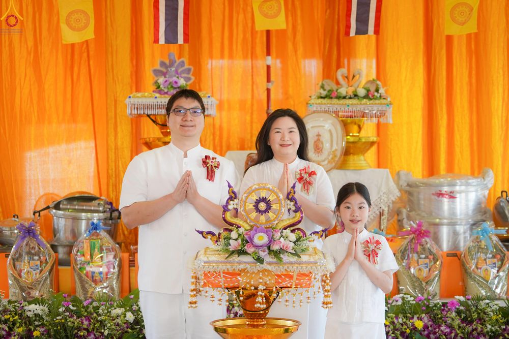 ภาพ No.283289:วันที่ 26 ตุลาคม 2568 พิธีทอดกฐินสามัคคีทั่วไทย 30,000 วัด  โดยคณะศิษยานุศิษย์ บูชาธรรม 81 ปี  หลวงพ่อธัมมชโย ณ วัดลานแหลม อ.นครชัยศรี จ.นครปฐม