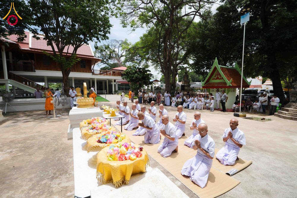 ภาพ No.341338:วันอาทิตย์ที่ 26 กรกฎาคม พ.ศ. 2569 ​โครงการอุปสมบทหมู่บูชาธรรมมหาปูชนียาจารย์ รุ่นที่ ๑ วัดกลางธนรินทร์ ต.บ้านแป้ง อ.พรหมบุรี จ.สิงห์บุรี