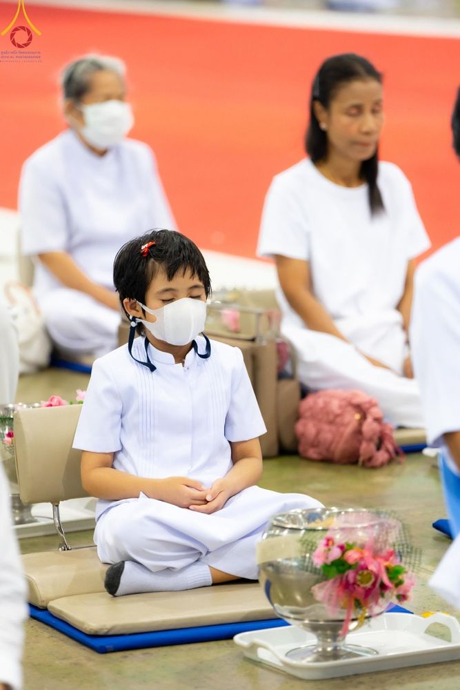 ภาพ No.123700:พิธีถวายโคมมาฆประทีป น้อมถวายเป็นพุทธบูชา แด่คณะพระภิกษุ สามเณร  ณ วัดพระธรรมกาย จ.ปทุมธานี วันเสาร์ที่ 17 กุมภาพันธ์ พ.ศ. 2567