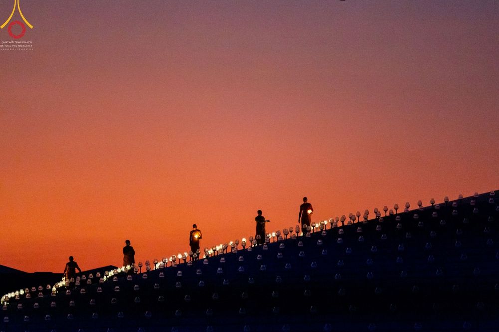 ภาพ No.67851:พิธีเจริญพระพุทธมนต์ จุดประทีปถวายเป็นพุทธบูชา และพิธีฉลองชัยสวดมนต์บทธรรมจักร 4,990,000,082 จบ เนื่องในวาระอายุวัฒนมงคลครบ 82 ปี หลวงพ่อทัตตชีโว ณ พระมหาธรรมกายเจดีย์ วัดพระธรรมกาย จ.ปทุมธานี วันพุธที่ 21 ธันวาคม พ.ศ. 2565
