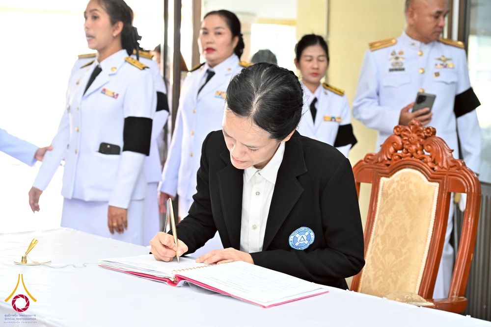 ภาพ No.260856:อำเภอคลองหลวง จัดพิธีสรงน้ำพระบรมศพ สมเด็จพระนางเจ้าสิริกิติ์ พระบรมราชินีนาถ พระบรมราชชนนีพันปีหลวง  ด้วยสำนึกในพระมหากรุณาธิคุณตราบนิจนิรันดร์ วันที่ 26 ตุลาคม พ.ศ. 2568 เวลา 09.30 น. ณ ที่ว่าการอำเภอคลองหลวง จังหวัดปทุมธานี