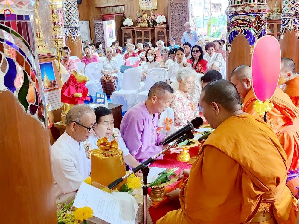 ภาพ No.269766:วันที่ 19 ตุลาคม พ.ศ. 2568 พิธีทอดกฐินสามัคคีทั่วไทย ณ วัดศรีบุญเรือง อ.สบตุ๋ย จ.ลำปาง โดยคณะศิษยานุศิษย์ บูชาธรรม 81 ปี หลวงพ่อธัมมชโย