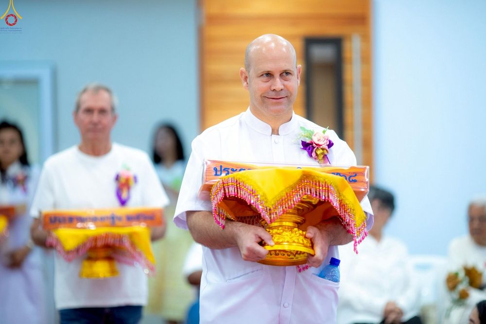 ภาพ No.270375:วันอาทิตย์ที่ 19 ตุลาคม พ.ศ. 2568 พิธีทอดกฐินสามัคคี เพื่อสถาปนากุฏิสงฆ์  น้อมถวายเป็นพุทธบูชาและบูชาธรรม แด่หลวงพ่อธัมมชโย ณ วัดพุทธเคปทาวน์  ประเทศสาธารณรัฐแอฟริกาใต้