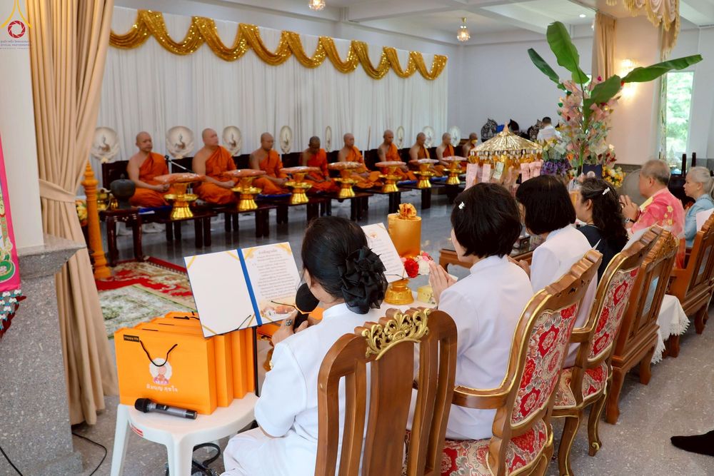 ภาพ No.252178:วันที่ 11 ตุลาคม พ.ศ. 2568 พิธีทอดกฐินสามัคคีทั่วไทย 30,000 วัด โดยคณะศิษยานุศิษย์ บูชาธรรม 81 ปี หลวงพ่อธัมมชโย ณ วัดราษฎร์รังสรรค์ อ.พระประแดง จ.สมุทรปราการ