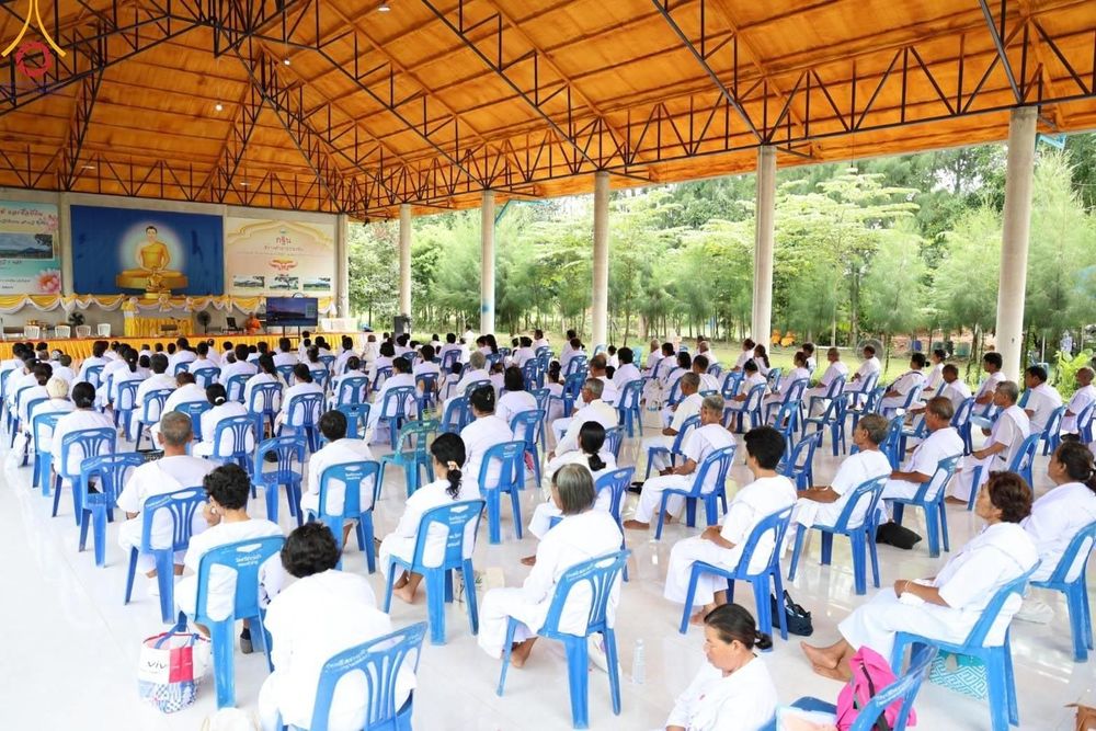 ภาพ No.153854:โครงการอบรมอุบาสก อุบาสิกาแก้ว รุ่นที่ 1 ผู้แทนทอดกฐินสามัคคี 30,000 วัดทั่วไทย ระหว่างวันที่ 6-8 กันยายน พ.ศ. 2567 ณ ศูนย์ปฏิบัติธรรมหนองบัวลำภู