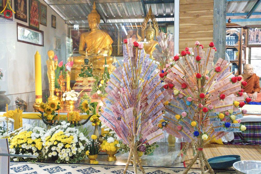 ภาพ No.170135:พิธีทอดกฐิน ณ วัดถ้ำสะแกทอง อ.หนองวัวซอ จ.อุดรธานี ในโครงการกฐินสามัคคีทั่วไทย 30,000 วัด บูชาธรรม 80 ปี หลวงพ่อธัมมชโย โดยคณะศิษยานุศิษย์วัดพระธรรมกาย วันที่ 27 ตุลาคม พ.ศ. 2567