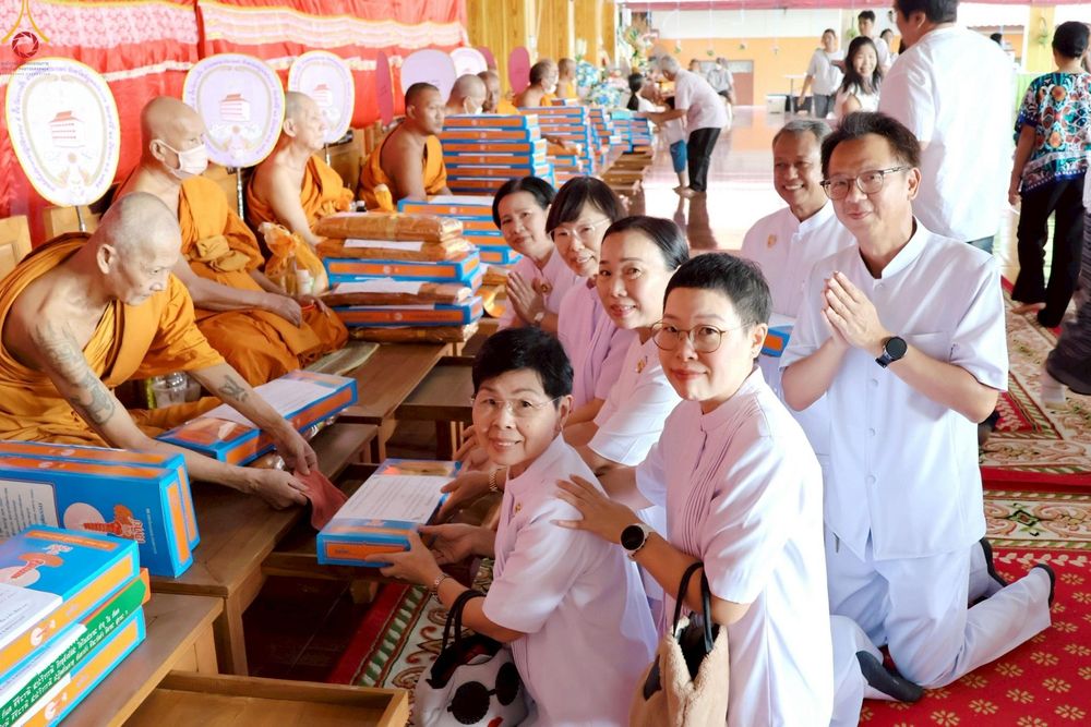 ภาพ No.265559:วันที่ 25 ตุลาคม พ.ศ. 2568 พิธีทอดกฐินสามัคคีทั่วไทย ณ วัดบางพึ่ง อ.พระประแดง จ.สมุทรปราการ โดยคณะศิษยานุศิษย์ บูชาธรรม 81 ปี หลวงพ่อธัมมชโย