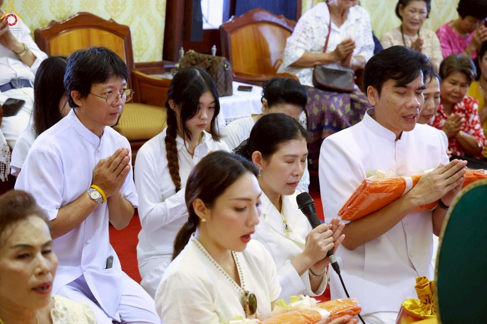 ภาพ No.253212:วันที่ 12 ตุลาคม พ.ศ. 2568 พิธีทอดกฐินสามัคคีทั่วไทย 30,000 วัด โดยคณะศิษยานุศิษย์ บูชาธรรม 81 ปี หลวงพ่อธัมมชโย ณ วัดบางขุนนนท์ แขวงบางขุนนนท์ เขตบางกอกน้อย กรุงเทพมหานคร