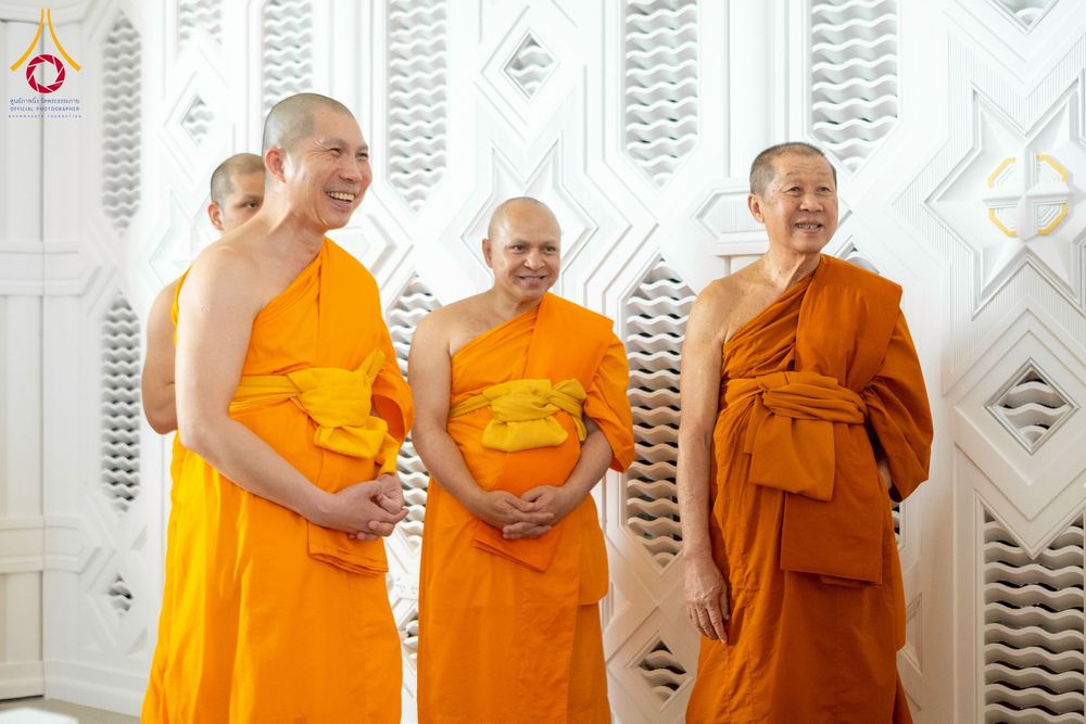 ภาพ No.265806:วันที่ 2 พฤศจิกายน พ.ศ. 2568 วัดพระธรรมกายเมลเบิร์น ได้มีโอกาสถวายการต้อนรับ พระเดชพระคุณ พระเทพปริยัติโสภณ เจ้าคณะจังหวัดกาญจนบุรี และเจ้าอาวาสวัดไชยชุมพลชนะสงคราม