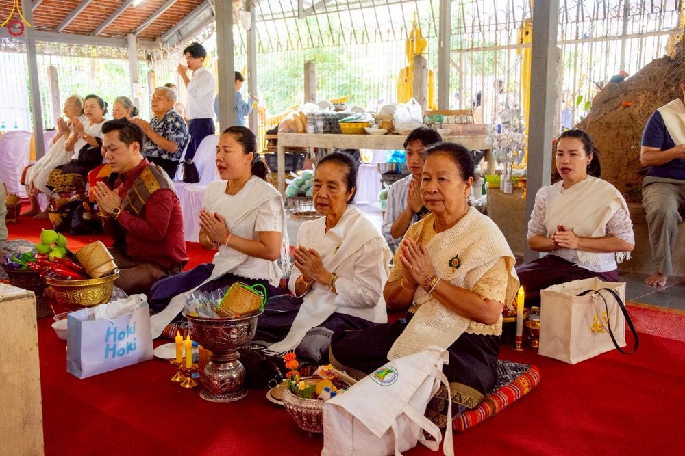 ภาพ No.271710:วันอาทิตย์ที่ 26 ตุลาคม พ.ศ. 2568 กฐินสมทบวัดต่างประเทศ โดยคณะศิษยานุศิษย์ บูชาธรรม 81 ปี  หลวงพ่อธัมมชโย ณ วัดสีอัมพอน นครเวียงจันทน์ สปป.ลาว