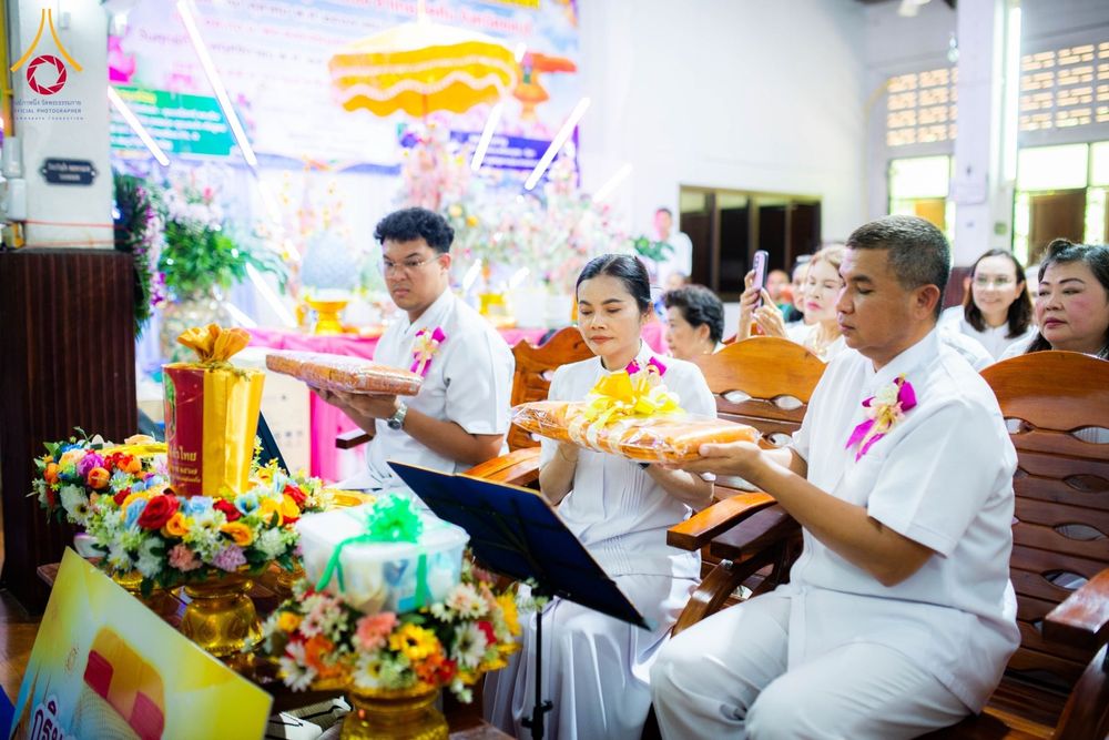 ภาพ No.183626:พิธีทอดกฐิน ณ วัดเขาบายศรี ต.พลูตาหลวง อ.สัตหีบ จ.ชลบุรี ในโครงการทอดกฐินสามัคคีทั่วไทย 30,000 วัด บูชาธรรม 80 ปี หลวงพ่อธัมมชโย โดยคณะศิษยานุศิษย์วัดพระธรรมกาย วันที่ 1 พฤศจิกายน  พ.ศ. 2567