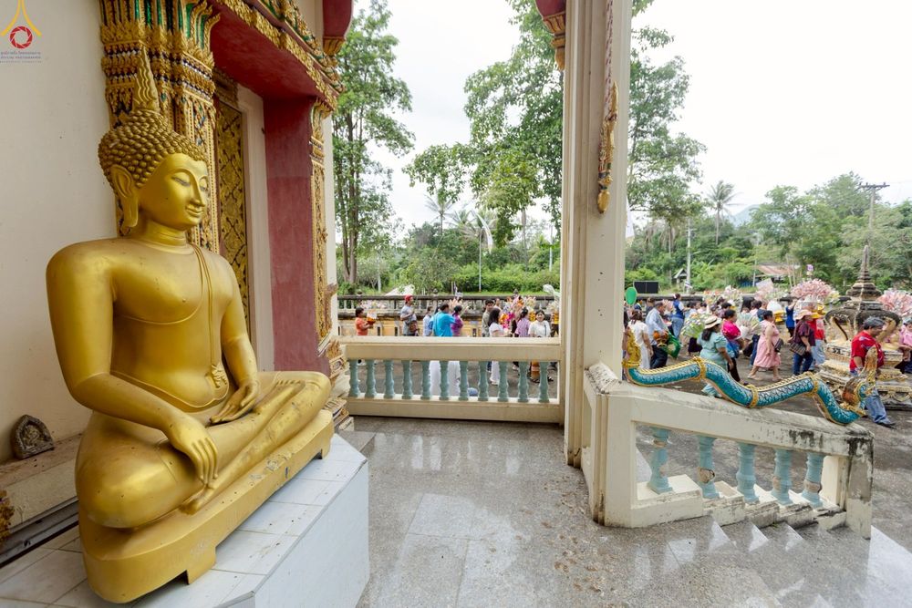 ภาพ No.262605:วันที่ 19 ตุลาคม พ.ศ. 2568 พิธีทอดกฐินสามัคคีทั่วไทย 30,000 วัด โดยคณะศิษยานุศิษย์ บูชาธรรม 81 ปี หลวงพ่อธัมมชโย ณ วัดหนองขาม ต.ห้วยทรายเหนือ อ.ชะอำ จ.เพชรบุรี