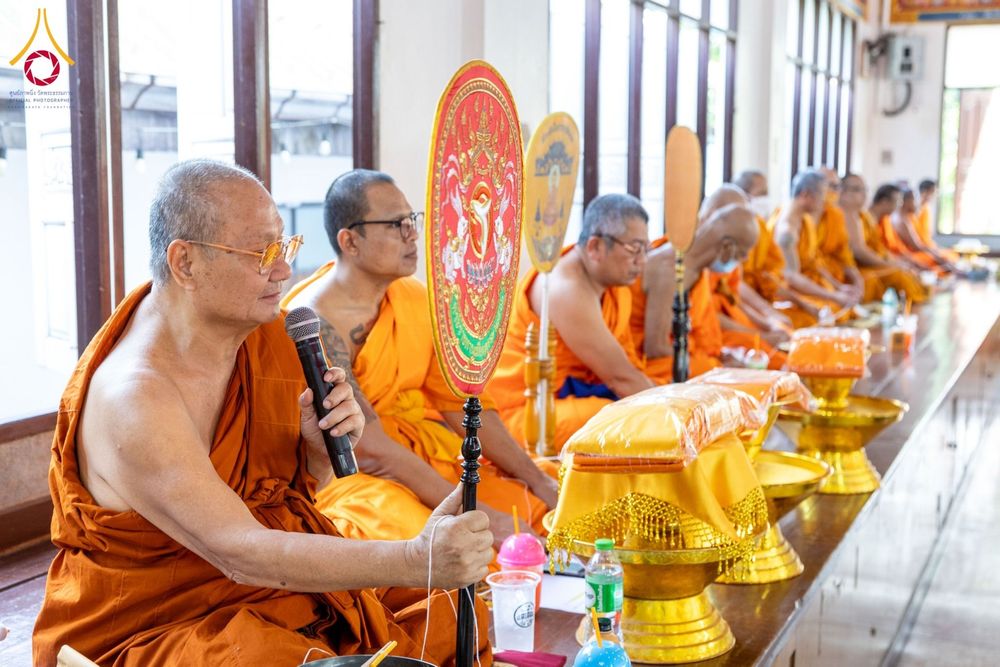 ภาพ No.183811:พิธีทอดกฐิน ณ วัดหลักสาม เขตหนองแขม กรุงเทพมหานคร ในโครงการทอดกฐินสามัคคีทั่วไทย 30,000 วัด บูชาธรรม 80 ปี หลวงพ่อธัมมชโย โดยคณะศิษยานุศิษย์วัดพระธรรมกาย วันที่ 10 พฤศจิกายน พ.ศ. 2567