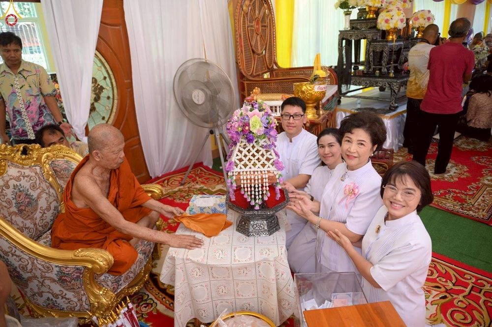 ภาพ No.276862:วันที่ 18 ตุลาคม พ.ศ. 2568 พิธีทอดกฐินสามัคคีทั่วไทย ณ วัดไตรรัตนาราม เขตบางเขน กรุงเทพฯ โดยคณะศิษยานุศิษย์ บูชาธรรม 81 ปี หลวงพ่อธัมมชโย