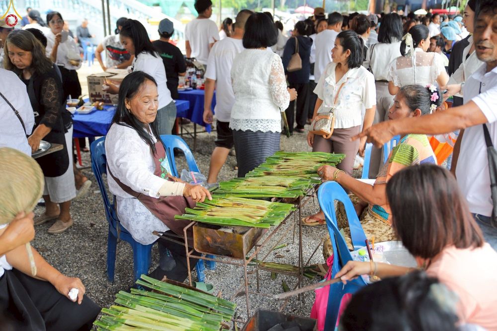 ภาพ No.271863:วันที่ 30 ตุลาคม พ.ศ. 2568 พิธีทอดกฐินสามัคคีทั่วไทย ณ วัดกาฬสินธุ์ ต.ประสงค์ อ.ท่าชนะ จ.สุราษฎร์ธานี โดยคณะศิษยานุศิษย์ บูชาธรรม 81 ปี หลวงพ่อธัมมชโย