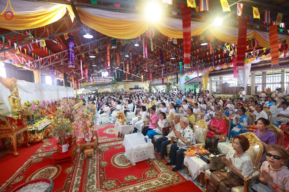 ภาพ No.179423:พิธีทอดกฐิน ณ วัดลานนาบุญ อ.เมือง จ.นนทบุรี ในโครงการกฐินสามัคคีทั่วไทย 30,000 วัด บูชาธรรม 80 ปี หลวงพ่อธัมมชโย โดยคณะศิษยานุศิษย์วัดพระธรรมกาย วันที่ 26 ตุลาคม พ.ศ. 2567