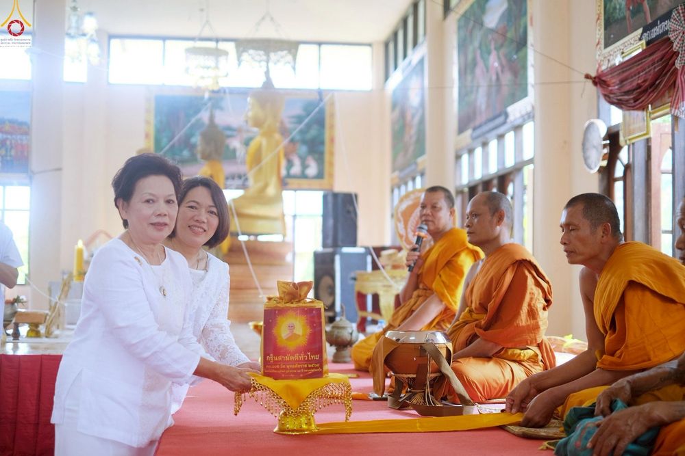 ภาพ No.270949:วันที่ 27 ตุลาคม พ.ศ. 2568 พิธีทอดกฐินสามัคคีทั่วไทย ณ วัดชลประทาน ตำบลละหานทราย อำเภอละหานทราย จังหวัดบุรีรัมย์ โดยคณะศิษยานุศิษย์ บูชาธรรม 81 ปี หลวงพ่อธัมมชโย