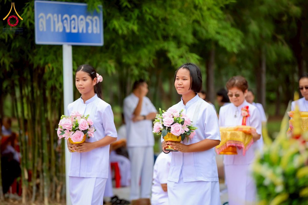 ภาพ No.254997:วันที่ 15 ตุลาคม พ.ศ. 2568 พิธีทอดกฐินสามัคคีประจำปี 2568 บูชาธรรม 81 ปี หลวงพ่อธัมมชโย ณ ศูนย์อบรมเยาวชนกาญจนบุรี