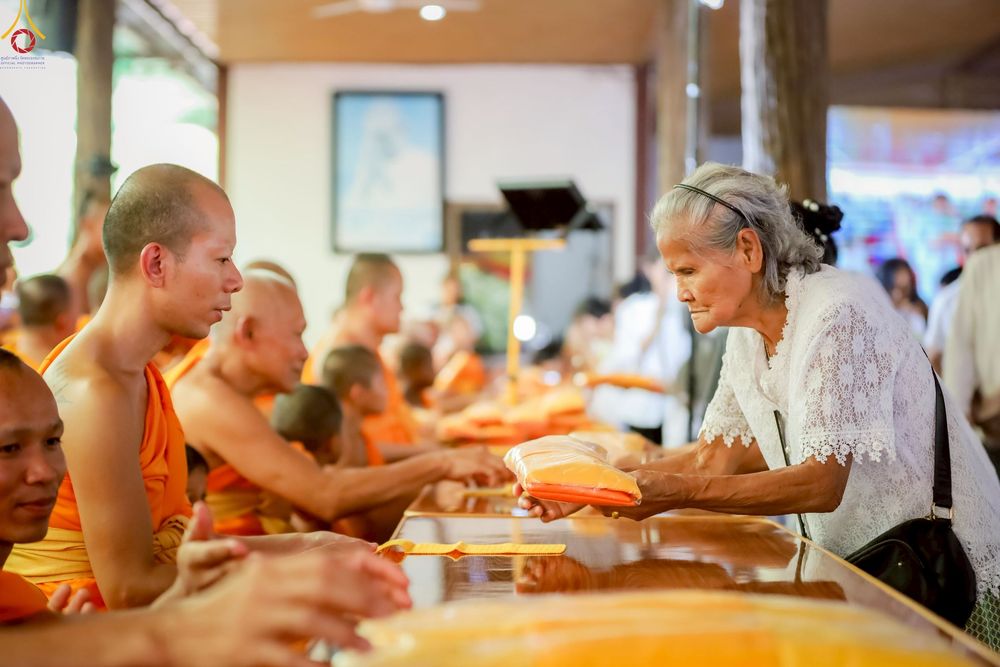 ภาพ No.255823:วันที่ 14 ตุลาคม พ.ศ. 2568 พิธีทอดกฐินสามัคคีทั่วไทย 30,000 วัด โดยคณะศิษยานุศิษย์ บูชาธรรม 81 ปี หลวงพ่อธัมมชโย ณ ศูนย์ปฏิบัติธรรมชัยนาท ต.ธรรมามูล อ.ชัยนาท จ.ชัยนาท