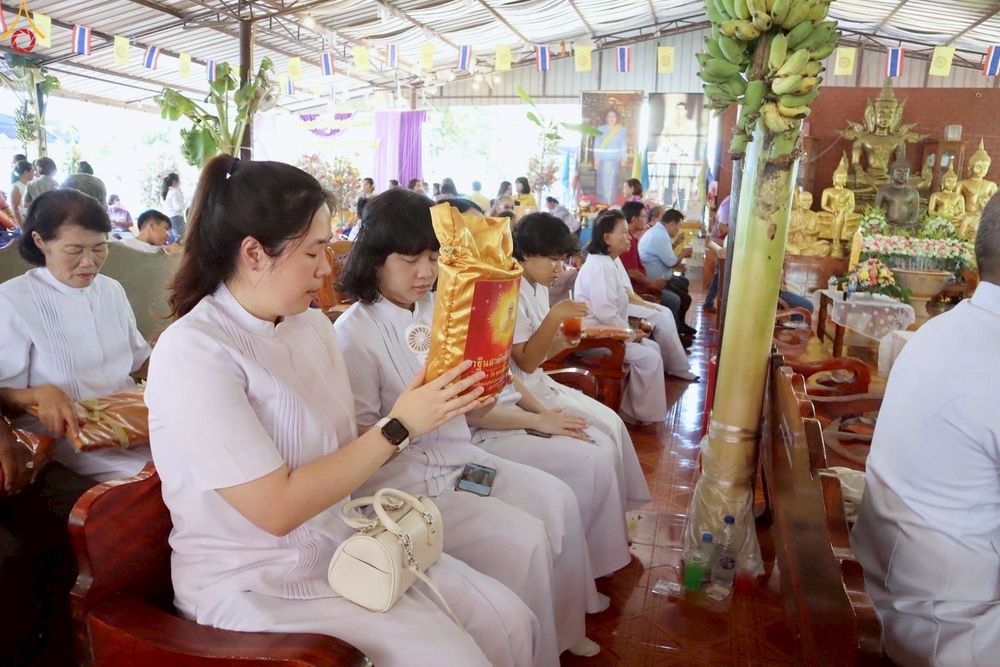 ภาพ No.261151:วันที่ 12 ตุลาคม พ.ศ. 2568 พิธีทอดกฐินสามัคคีทั่วไทย 30,000 วัด โดยคณะศิษยานุศิษย์ บูชาธรรม 81 ปี หลวงพ่อธัมมชโย ณ วัดนิยมธรรมวราราม อ.กำแพงแสน จ.นครปฐม