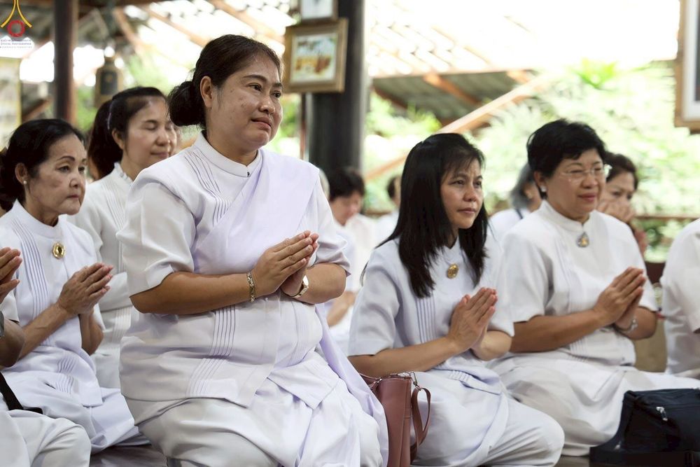 ภาพ No.269616:วันที่ 8 ตุลาคม พ.ศ. 2568 พิธีถวายปัจจัยสมทบกฐิน ในโครงการทอดกฐินสามัคคีทั่วไทย 30,000 วัด โดยคณะศิษยานุศิษย์ บูชาธรรม 81 ปี หลวงพ่อธัมมชโย ณ  วัดป่าศรีถาวร บางแก้วฟ้า , วัดป่าศรีถาวร คลองโยง , วัดป่าสติปัฏฐาน , วัดพุทธธรรมรังษี ในจังหวัดนครปฐม