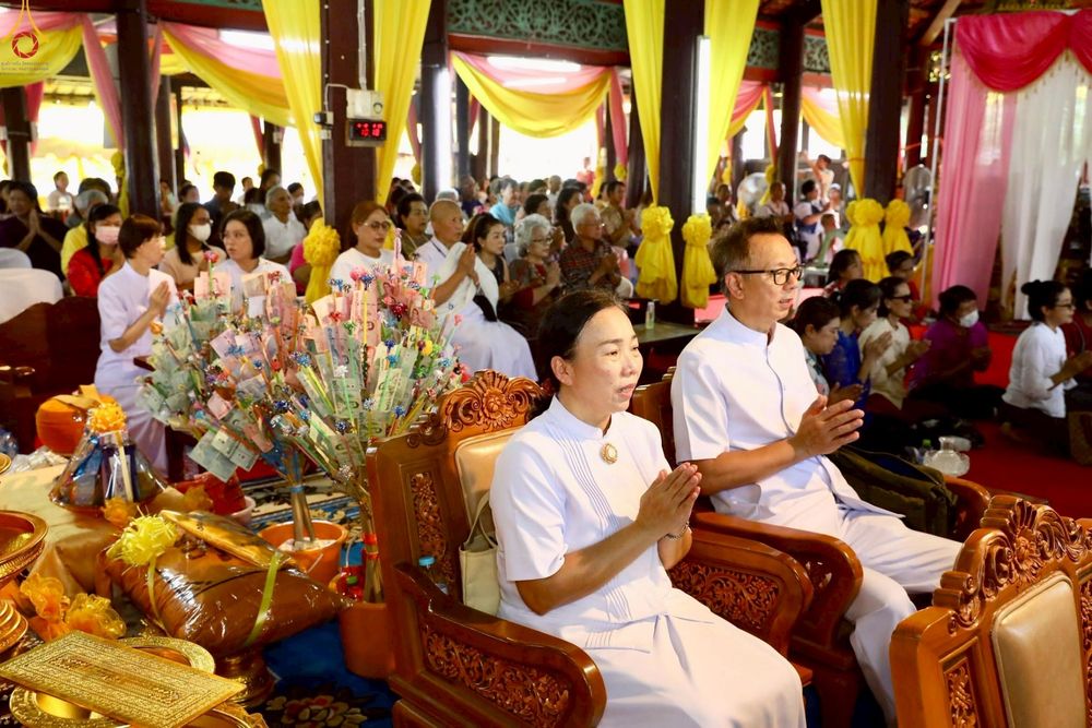 ภาพ No.253930:วันที่ 12 ตุลาคม พ.ศ. 2568 พิธีทอดกฐินสามัคคีทั่วไทย 30,000 วัด โดยคณะศิษยานุศิษย์ บูชาธรรม 81 ปี หลวงพ่อธัมมชโย ณ วัดบางกะเจ้ากลาง อ.พระประแดง จ.สมุทรปราการ
